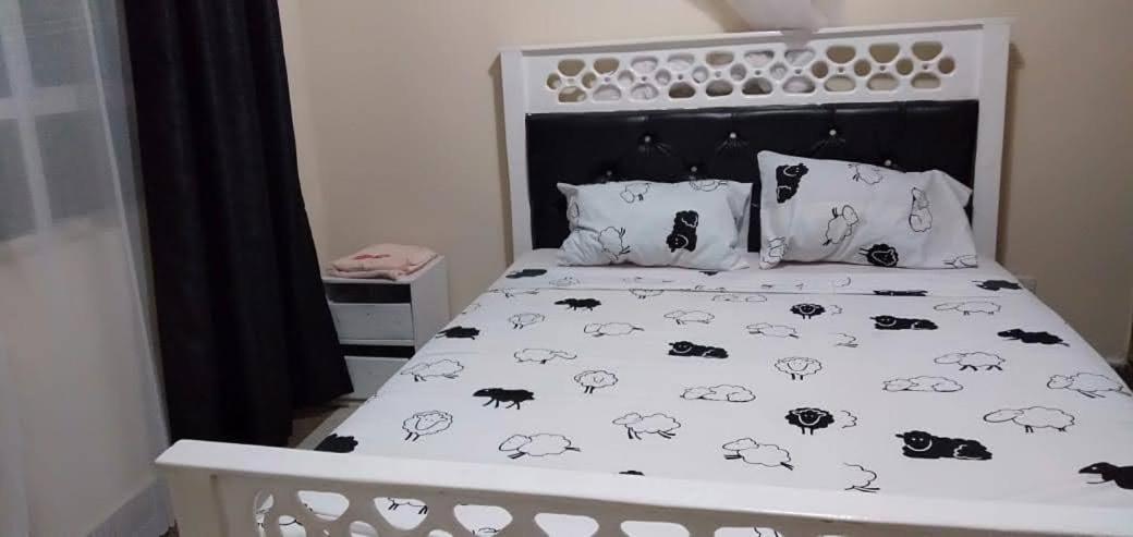 Royalty Cubes-Jkia Hotell Nairobi Rom bilde